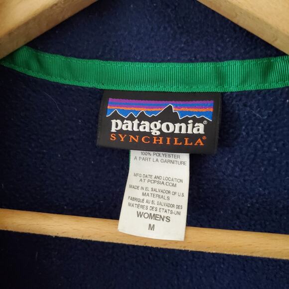Patagonia Full Zip Snap-T Fleece Jacket in Navy - Picture 3 of 8